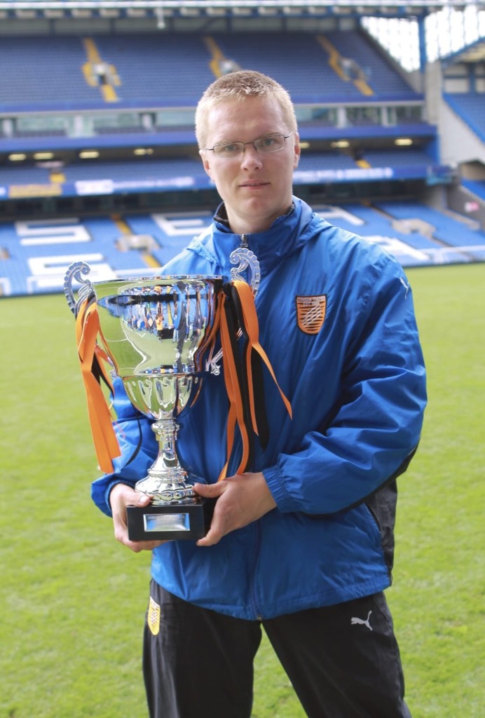 Valdas Dambrauskas at London Tigers with trophy